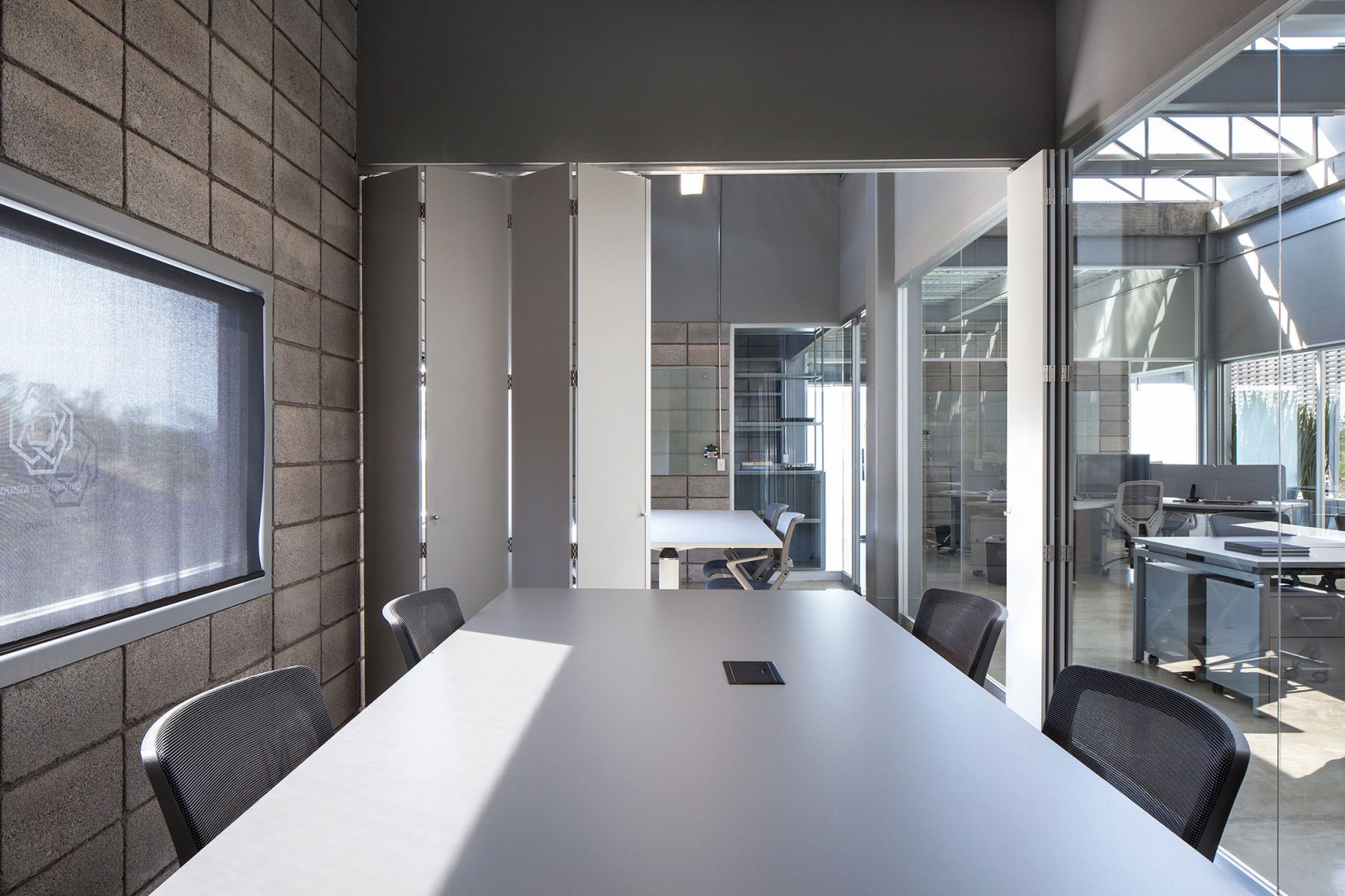 Corporativo Dunza por Morari Arquitectura + JAA. Fotografía por Adrián Llaguno