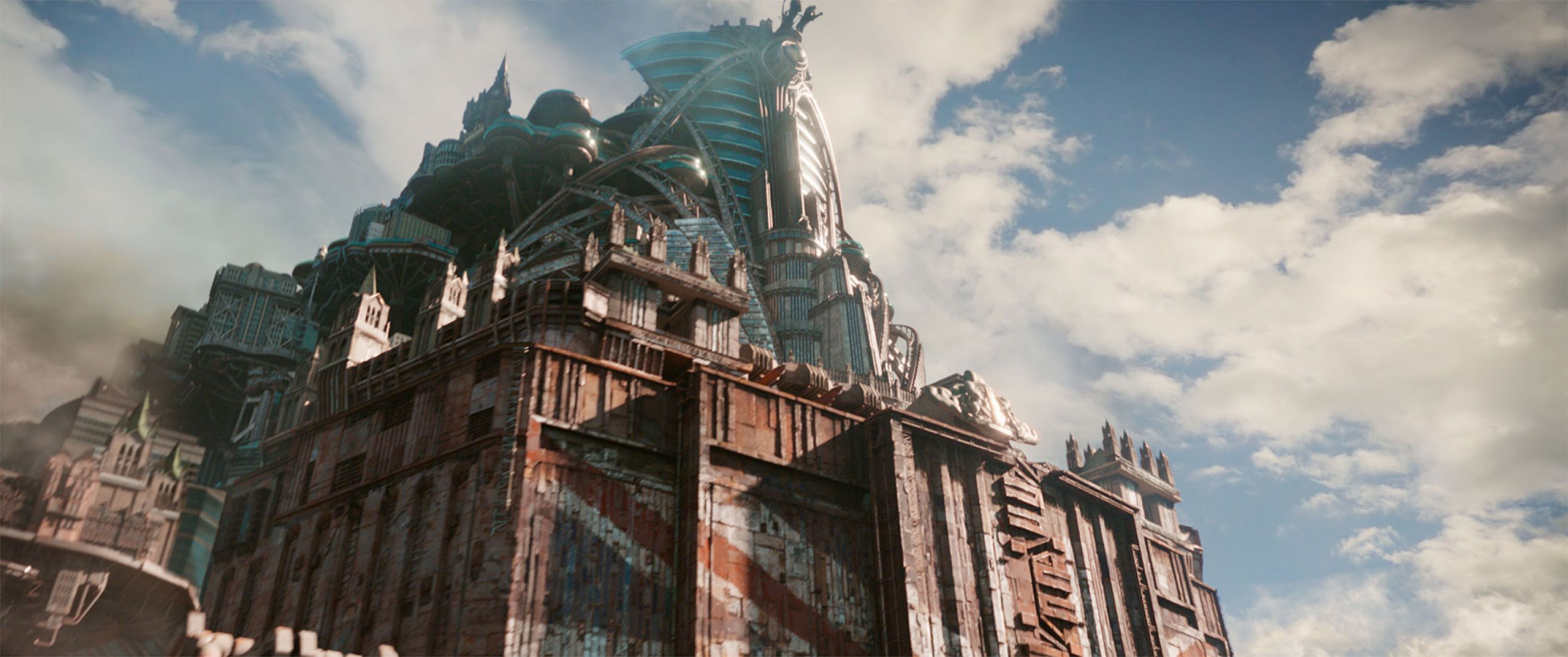 Frames from the movie Mortal Engines 2018