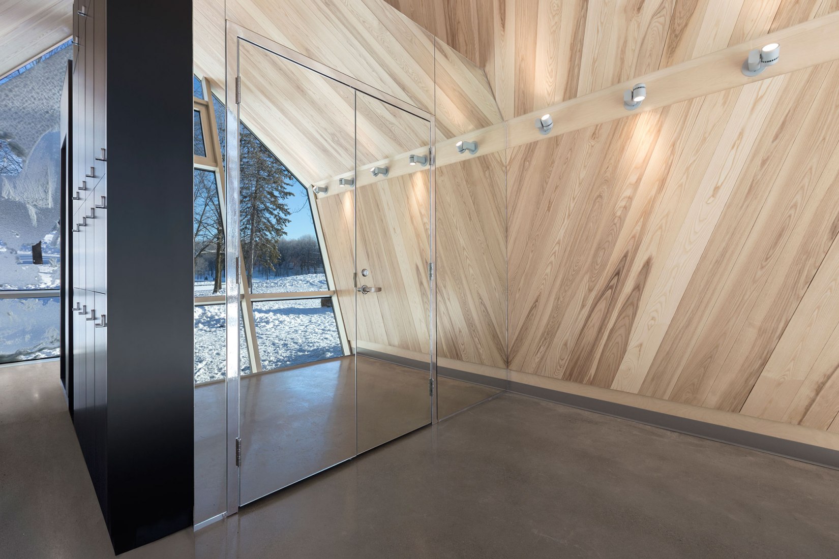 Vista del interior. Kioscos de Mount-Royal por Atelier Urban Face. Fotografía © Fany Ducharme 