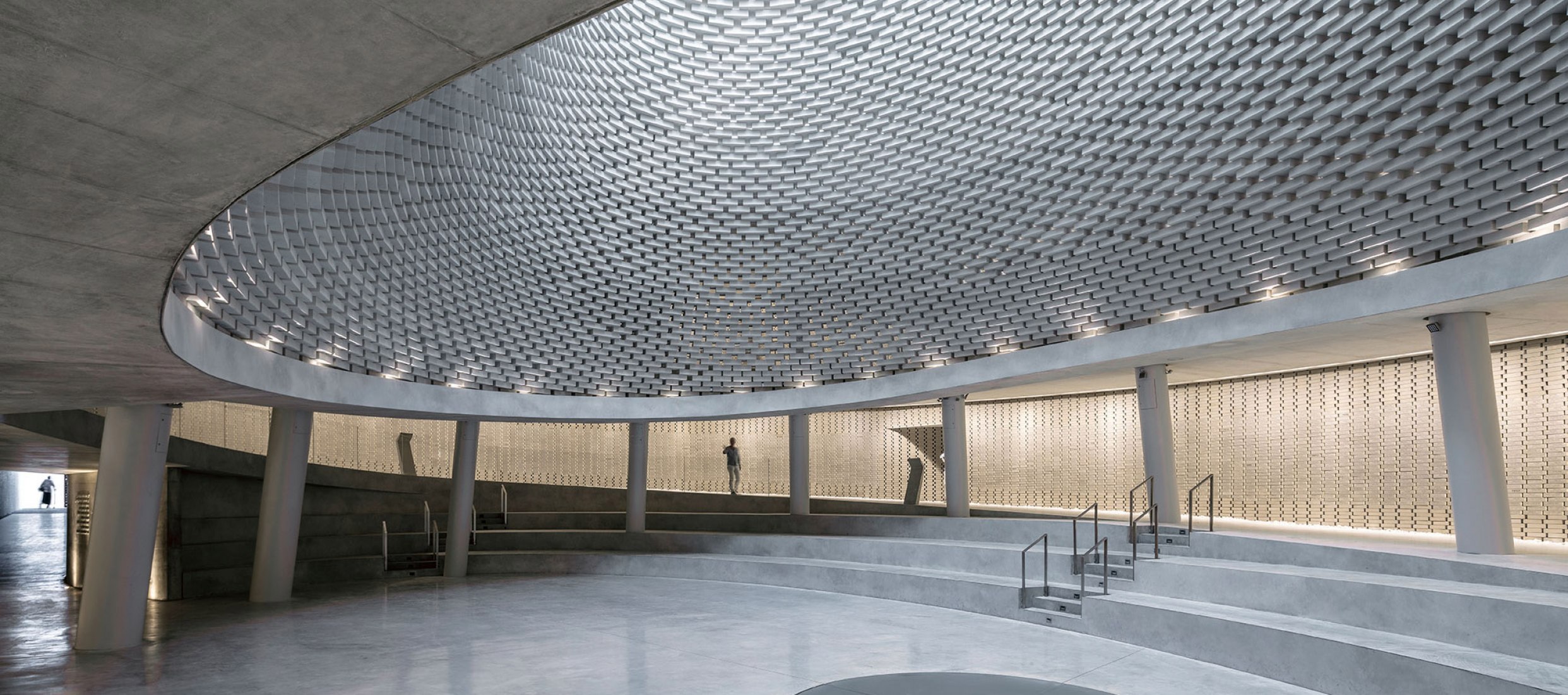 The Mount Herzl Memorial Hall by Kimmel Eshkolot Architects. Photograph © Amit Geron