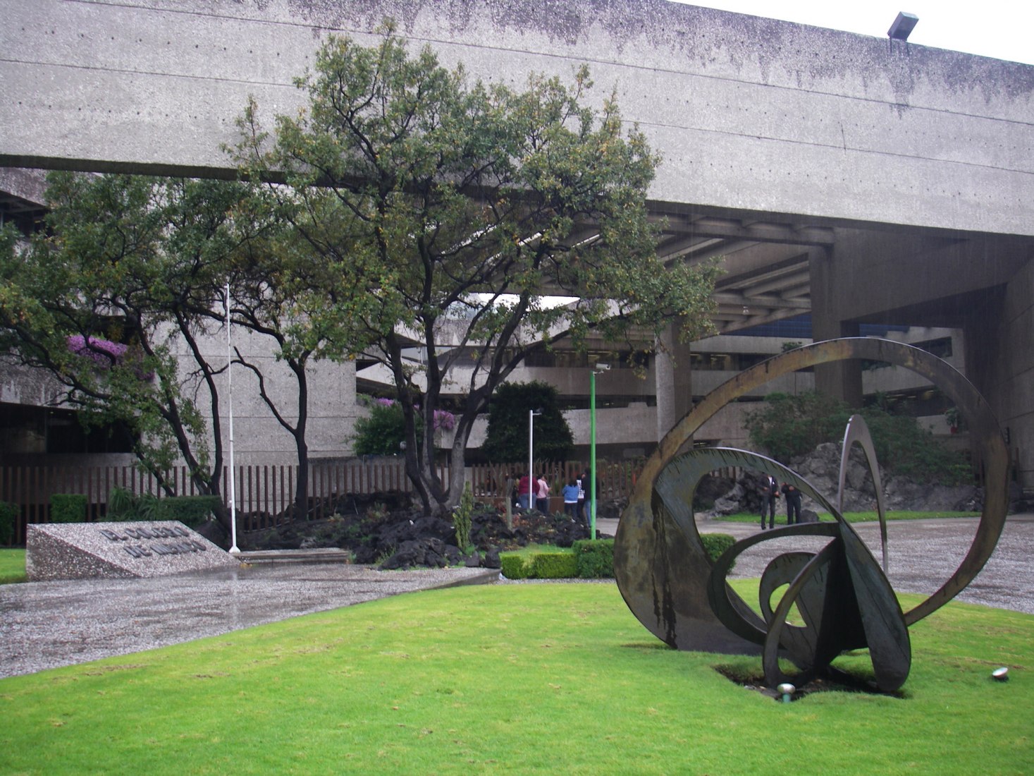 Edificio del Colegio de México fue realizado por Teodoro González de León y Abraham Zabludovsky en 1976. Imagen cortesía del colegio.