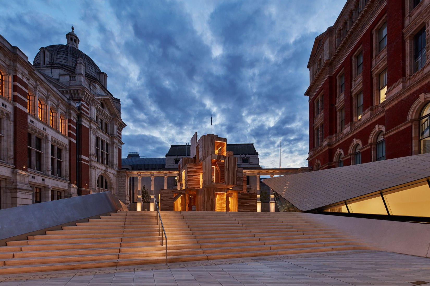 Pabellón MultiPly por Waugh Thistleton Architects. Fotografía por Ed Reeve 