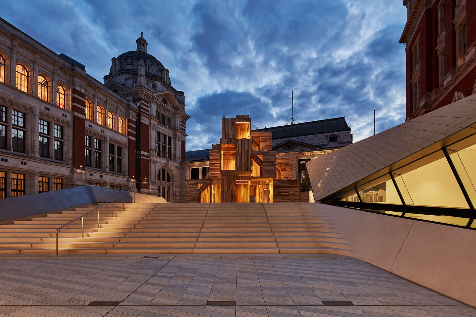 Pabellón MultiPly por Waugh Thistleton Architects. Fotografía por Ed Reeve 