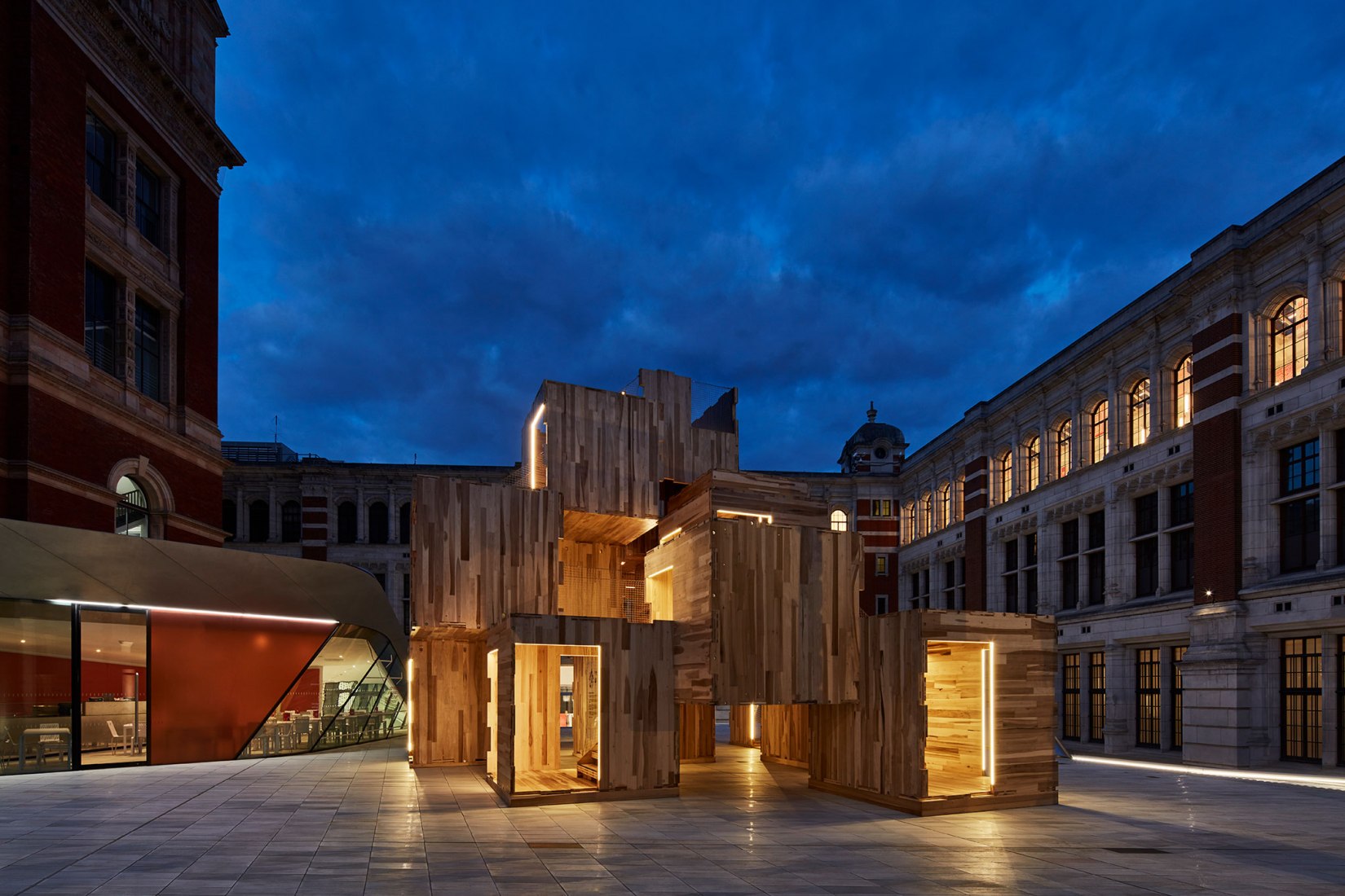 Pabellón MultiPly por Waugh Thistleton Architects. Fotografía por Ed Reeve 