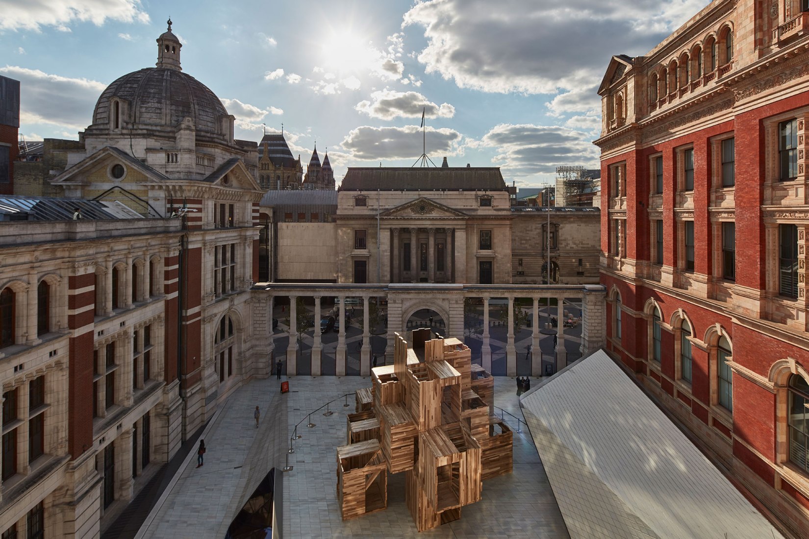 Pabellón MultiPly por Waugh Thistleton Architects. Fotografía por Ed Reeve 