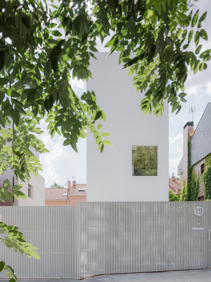 Galgo House by Murado & Elvira Arquitectos. Photograph by Imagen Subliminal.