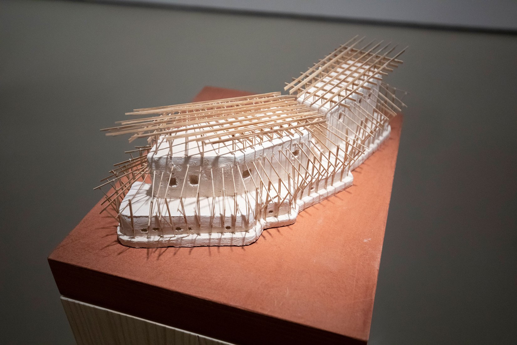 Maqueta. El Museo ICO presenta «Anna Heringer. La belleza esencial». Fotografía por César González.
