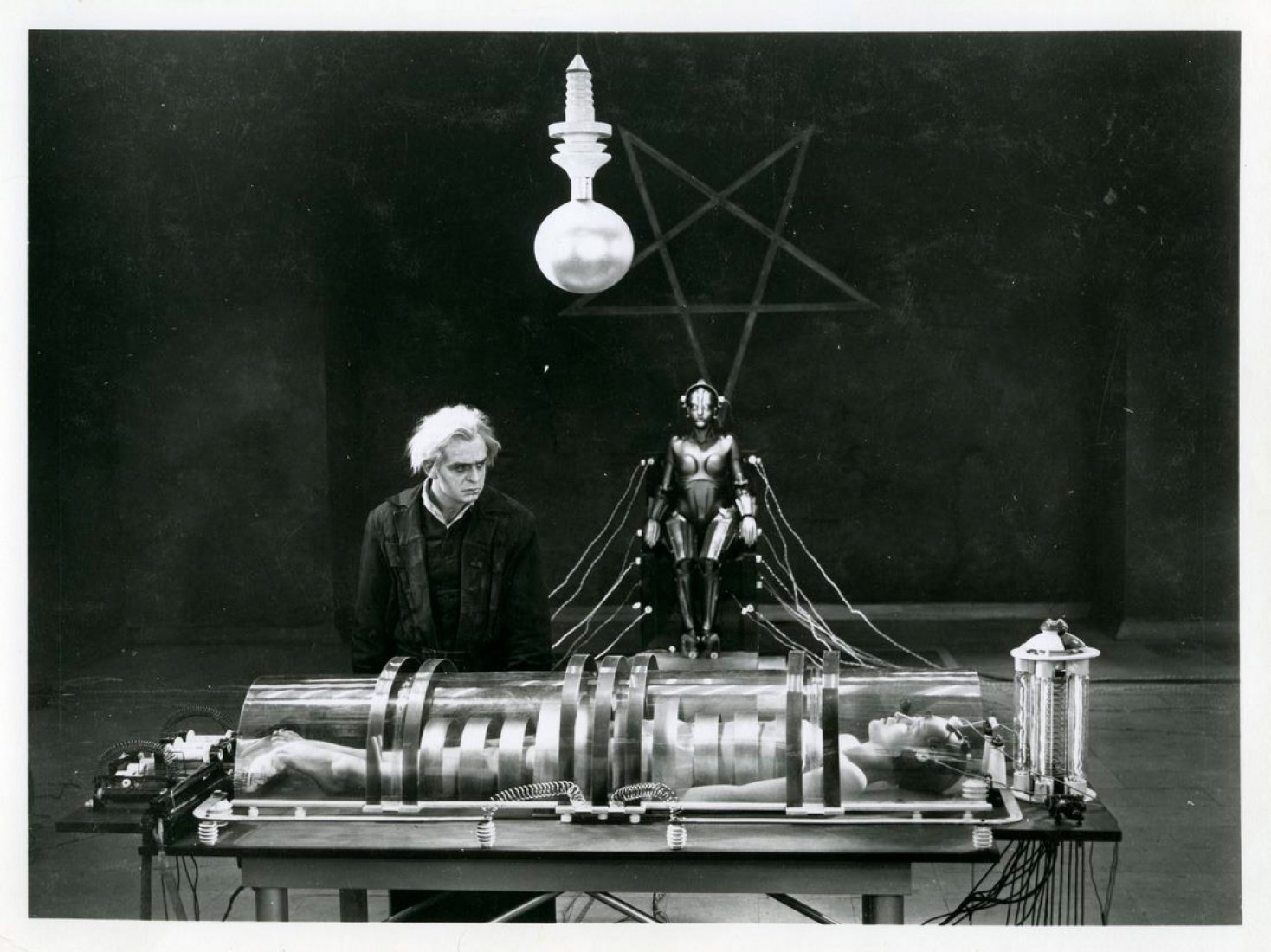 Metropolis, film, 1926. Fritz Lang. Image Courtesy by Museo Nacional Reina Sofía 