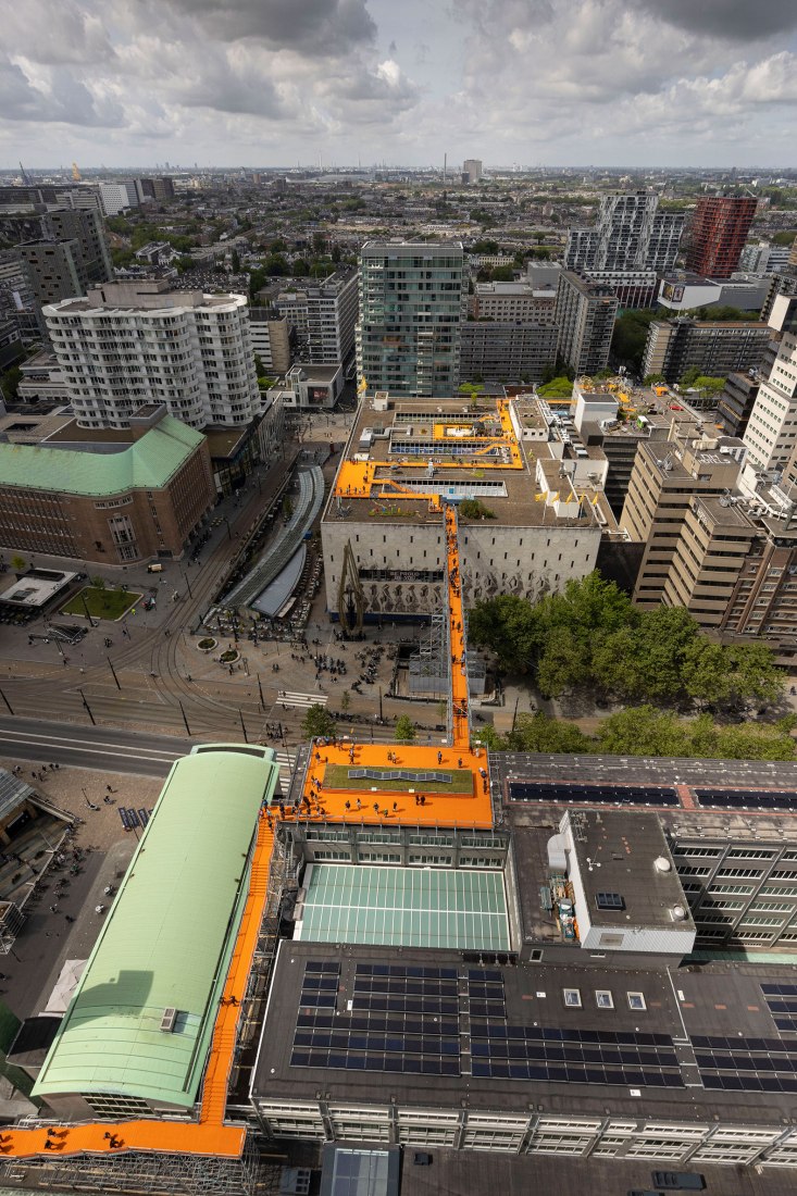 Paseo por las Azoteas de Róterdam por MVRDV. Fotografía por  Frank Hanswijk.