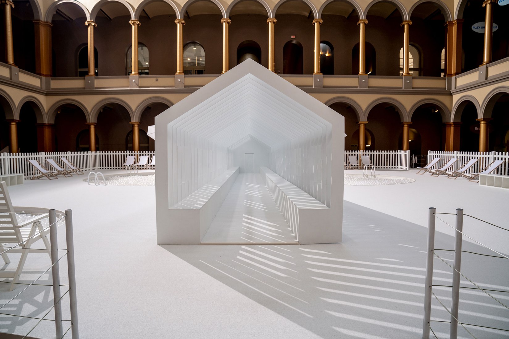 Snarkitecture Fun House. Fotografía por Noah Kalina