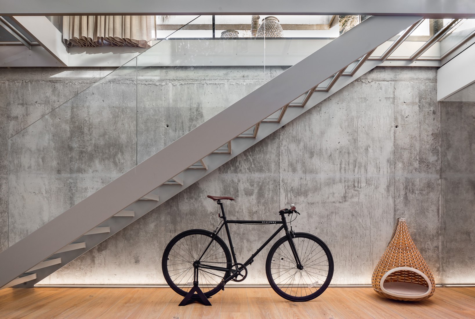 Eucaliptus House by Nexe Arquitectura. Photograph by Simón García