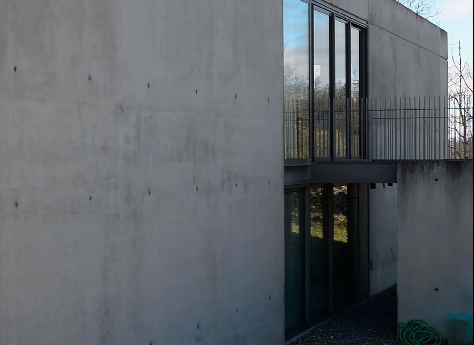 Concrete and Glass por Nicolas Godin