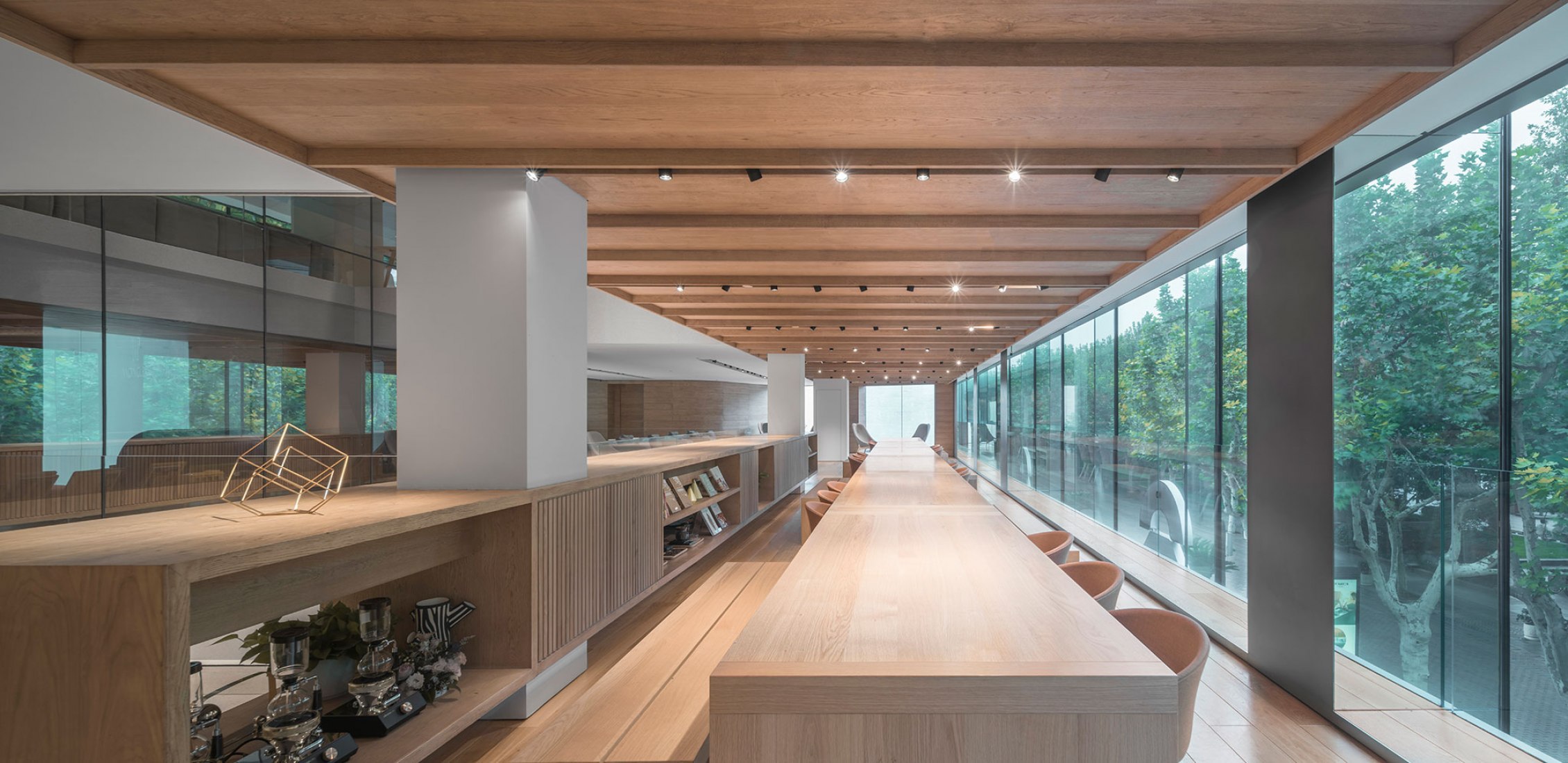  Nuevo expositor de NIO por Schmidt Hammer Lassen Architects. Fotografía por SchRAN
