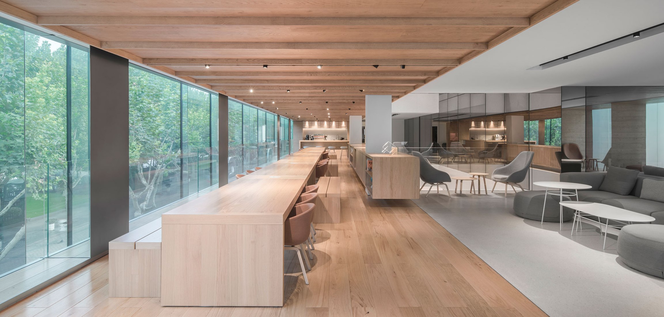 Nuevo expositor de NIO por Schmidt Hammer Lassen Architects. Fotografía por SchRAN