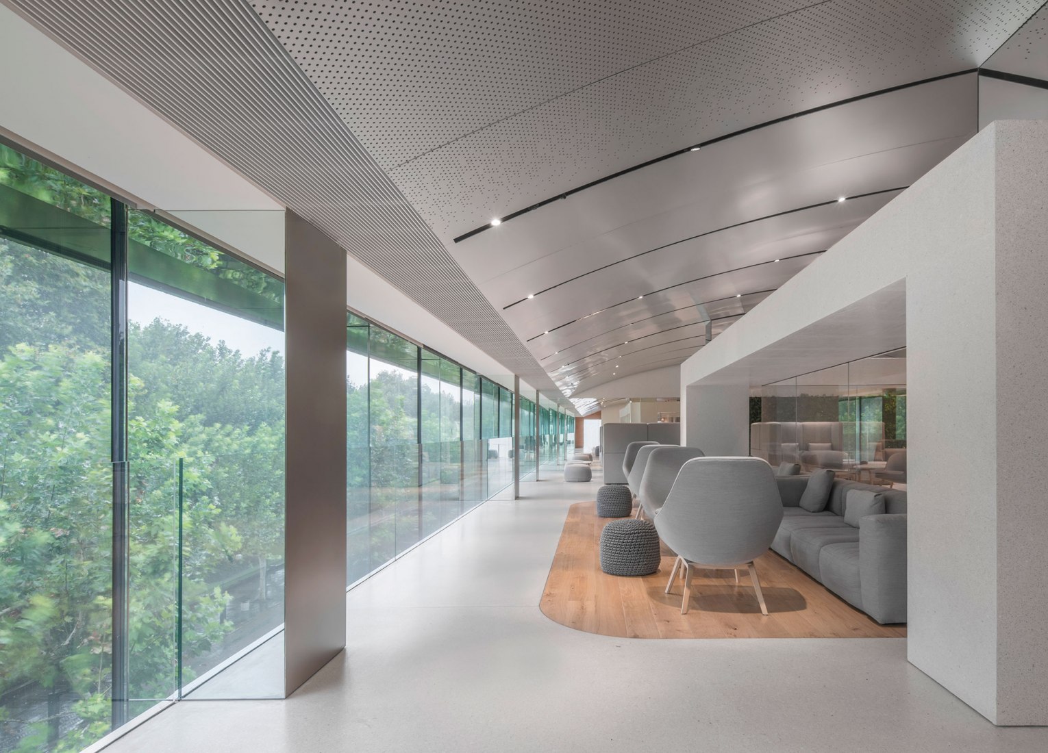 Nuevo expositor de NIO por Schmidt Hammer Lassen Architects. Fotografía por SchRAN