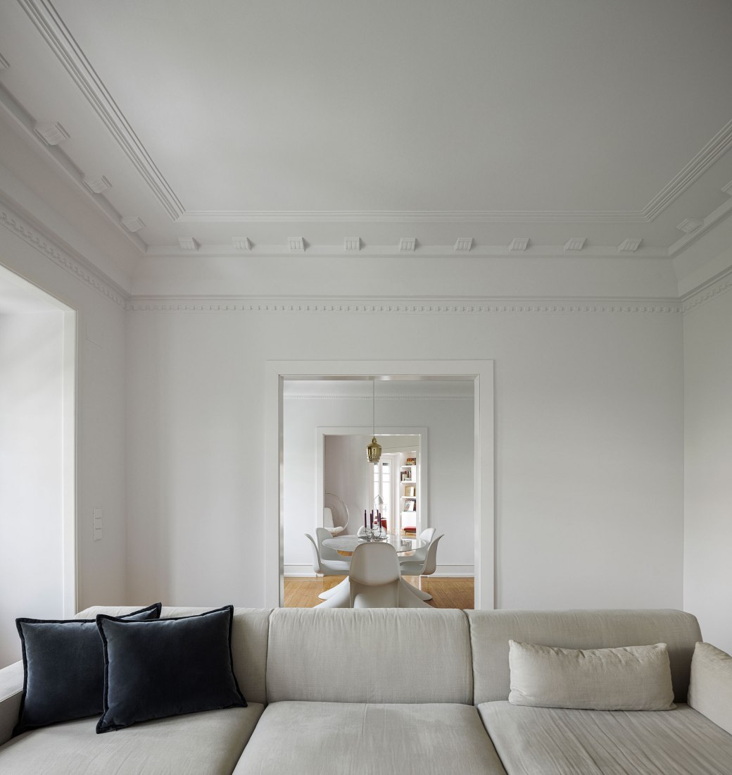 AN apartament by nmdarq. Photograph by Ivo Tavares Studio.