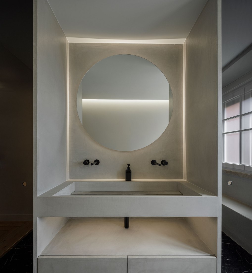 AN apartament by nmdarq. Photograph by Ivo Tavares Studio.