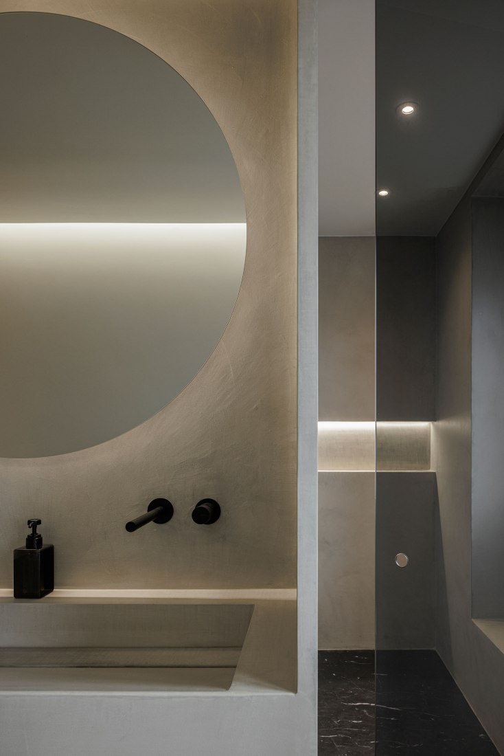 AN apartament by nmdarq. Photograph by Ivo Tavares Studio.