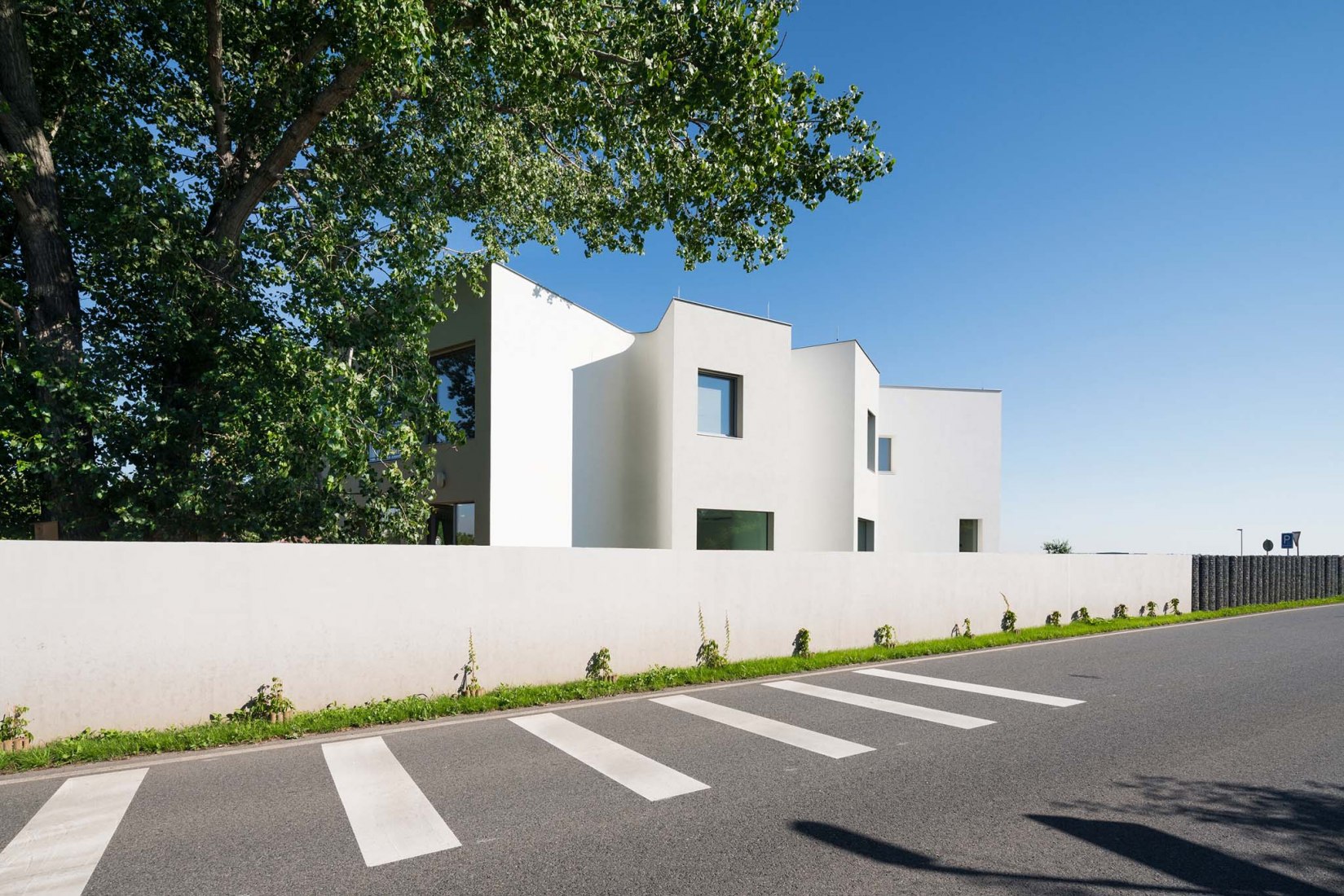 Montessori Kindergarten by No Architects. Photograph by Studio Flusser.