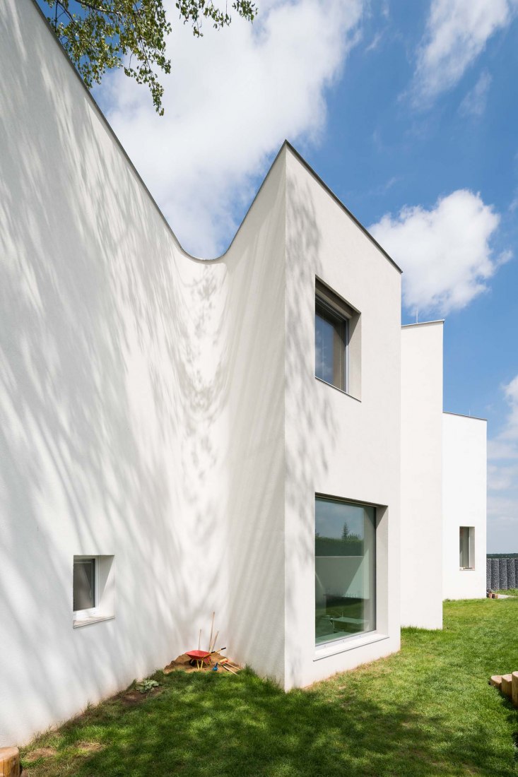 Montessori Kindergarten by No Architects. Photograph by Studio Flusser.