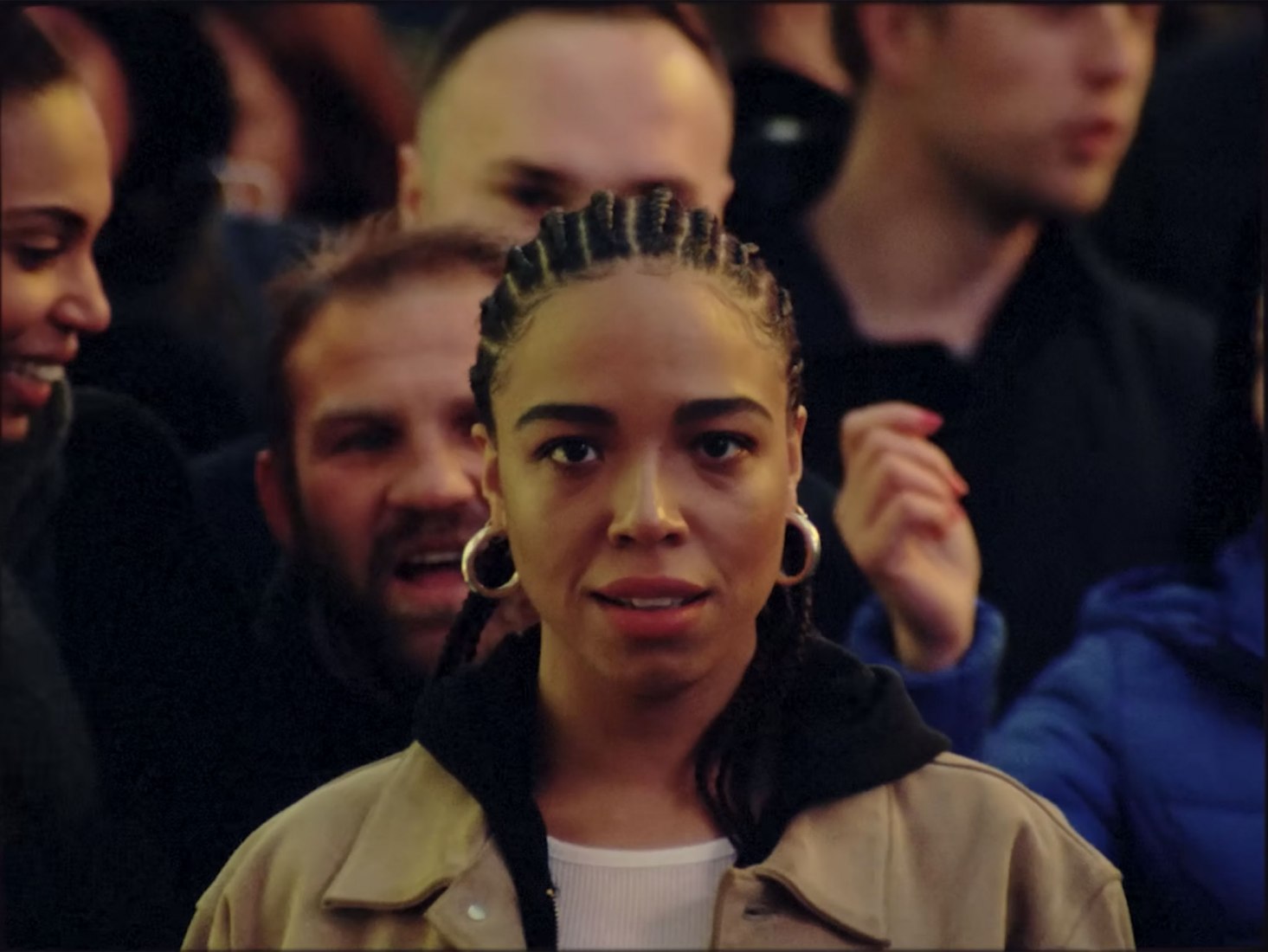Noise by Zsela. Intimacy in the chaos of Times Square The Strength of