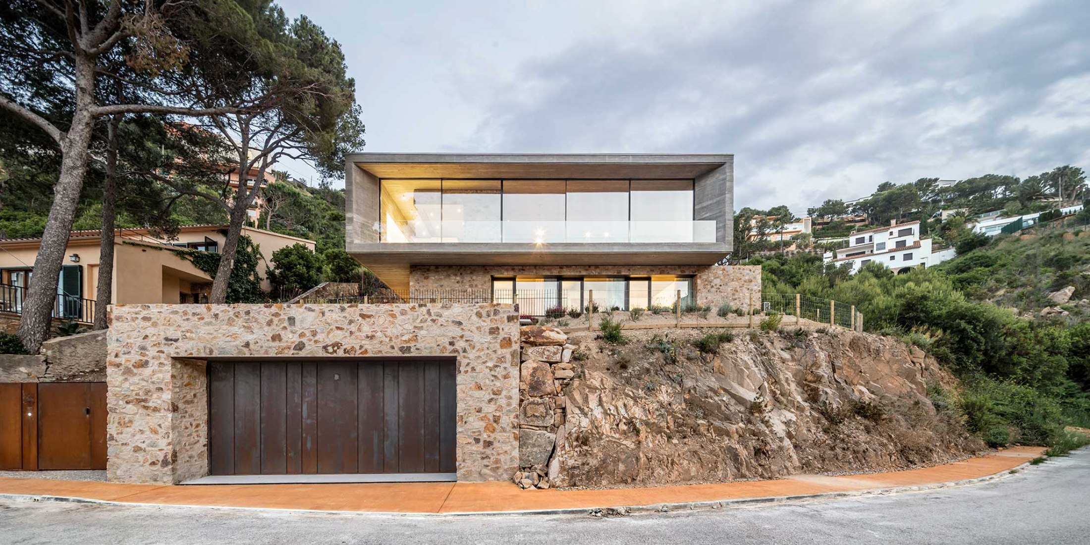 Casa 1510 por Nordest Arquitectura. Fotografía por Adrià Goula