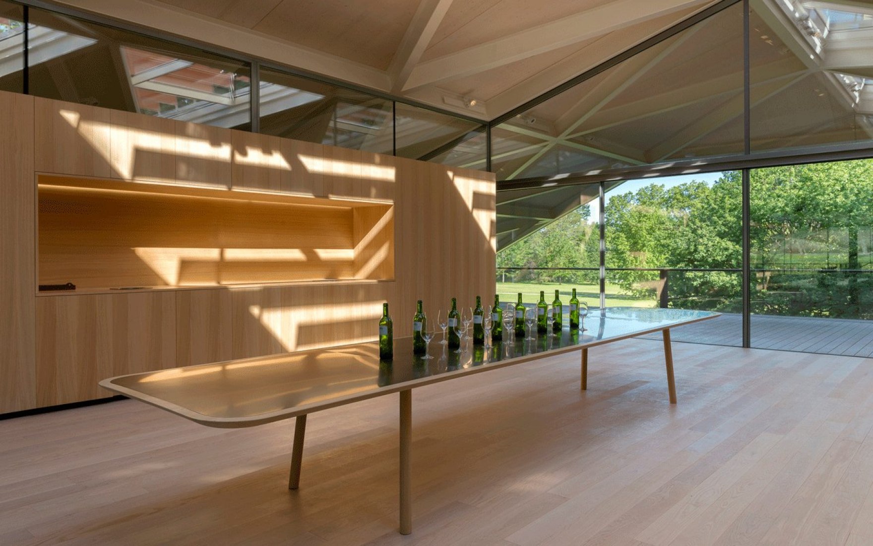 Vista interior. Nueva bodega para Château Margaux por Foster and Partners. Fotografía © Nigel Young / Foster + Partners.