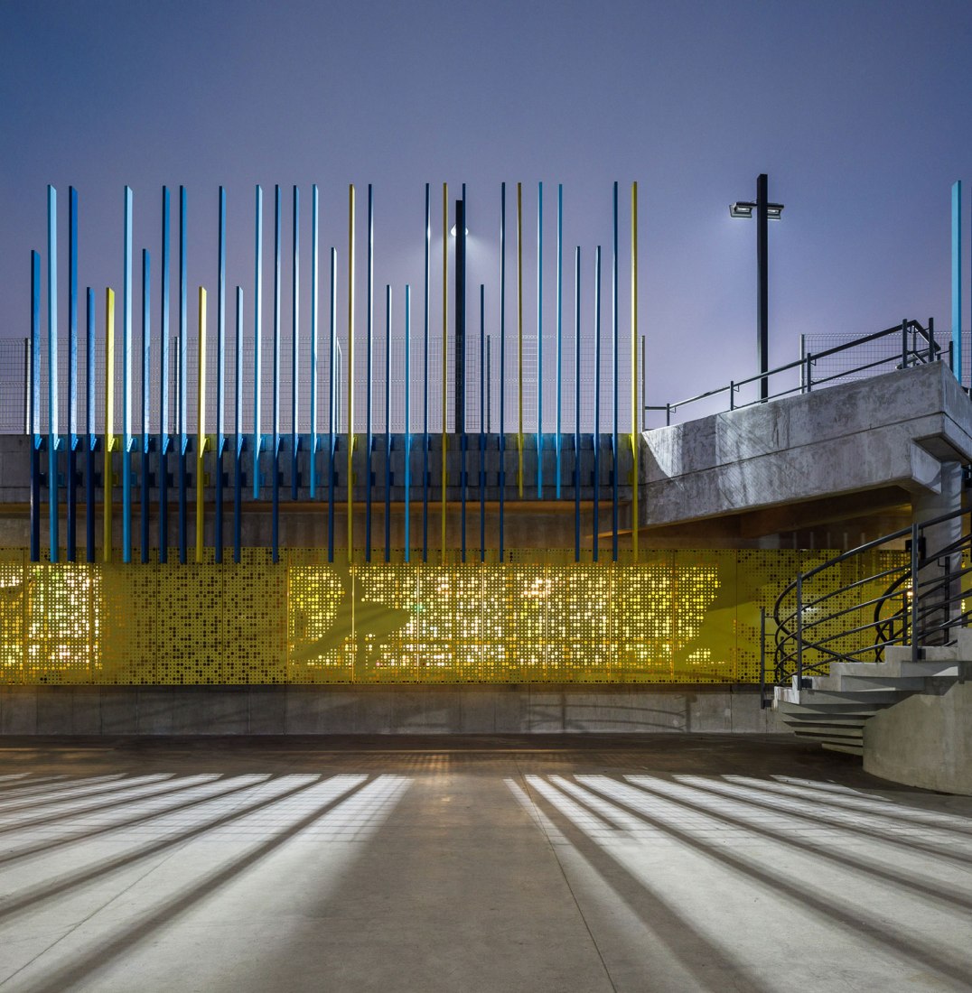 Nightview. Civic Center for Peace by Norte Sur Arquitectos. Photograph by Fernando Alda