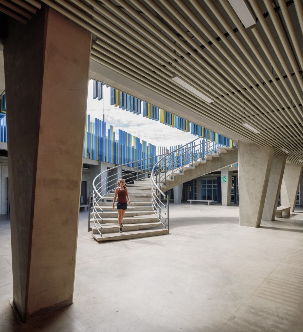 Interior view. Civic Center for Peace by Norte Sur Arquitectos. Photograph by Fernando Alda