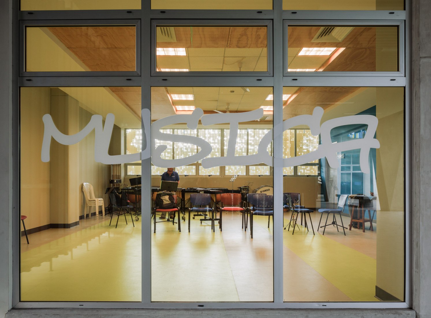 Civic Center for Peace by Norte Sur Arquitectos. Photograph by Fernando Alda