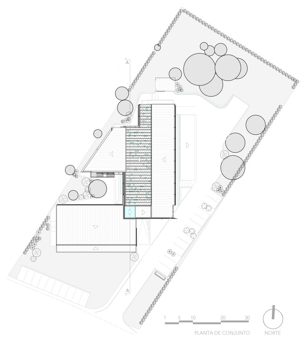 Site plan. Agencia Costarricense de Investigaciones Biomédicas by Norte Sur Arquitectos.