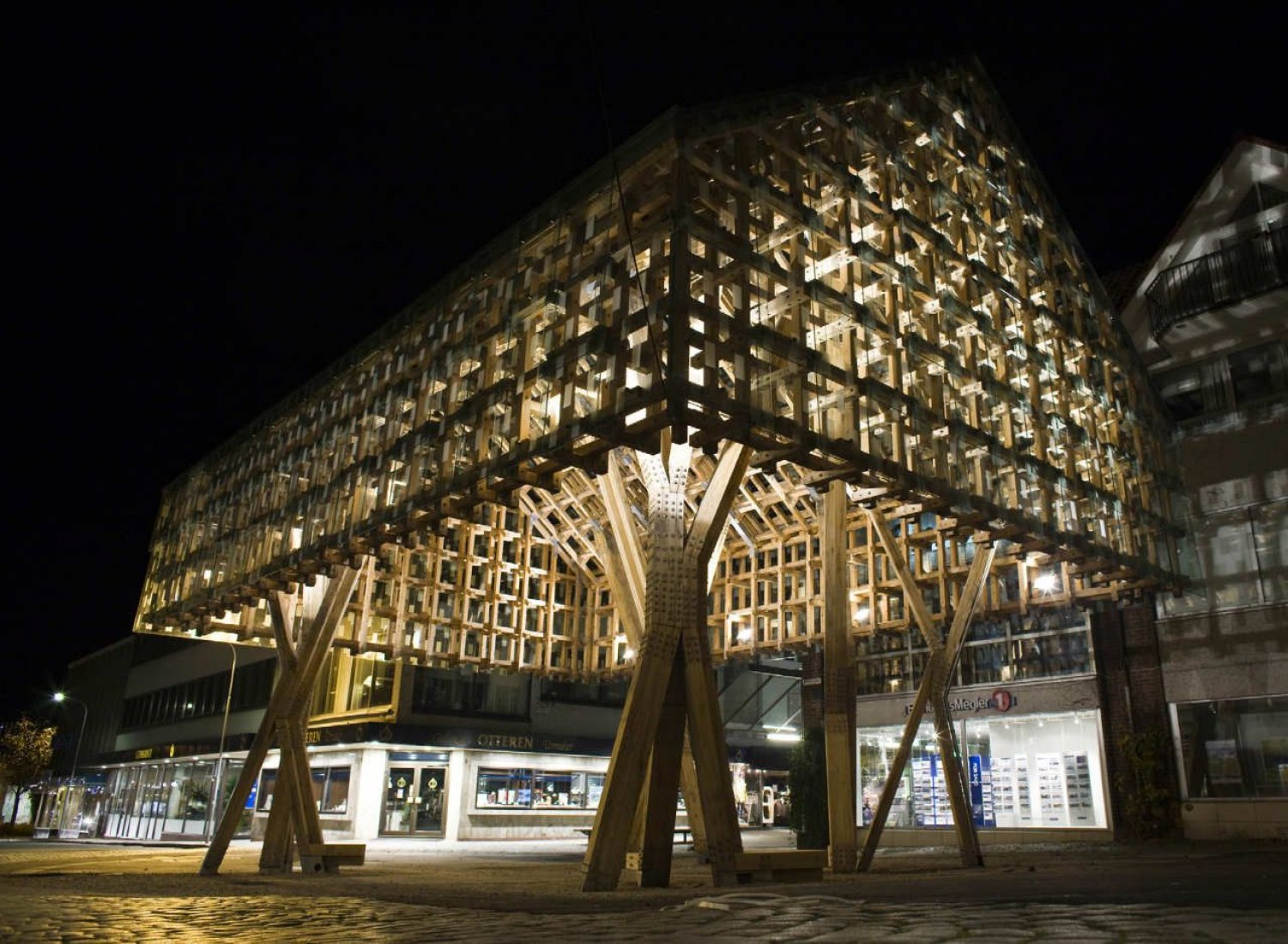 Lantern Pavilion by AWP + Atelier Oslo. Photograph by Jonas Adolfsen
