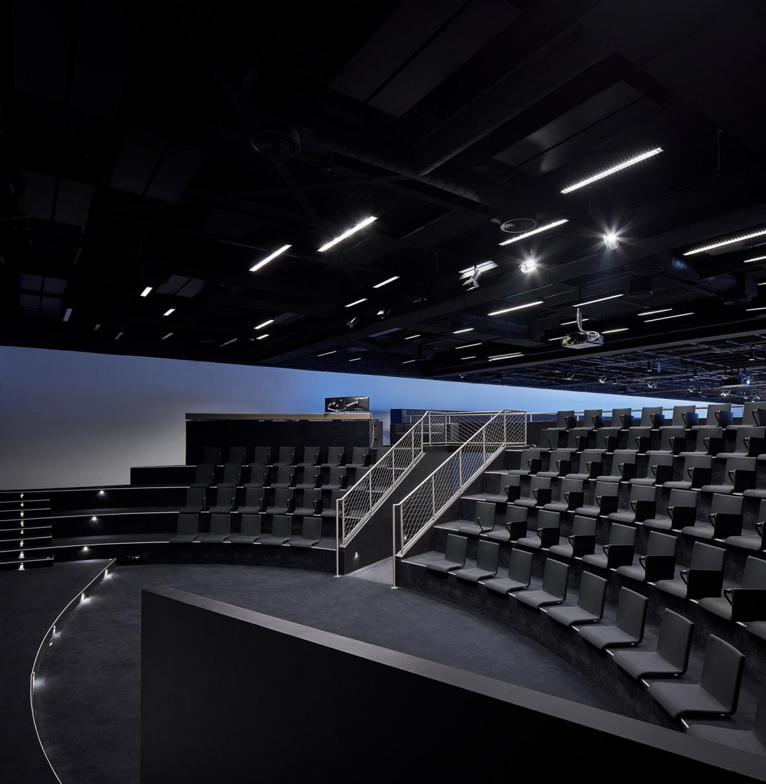 CAMP – Centro de Arquitectura y Planeamiento Metropolitano por NOT BAD. Fotografía por BoysPlayNice