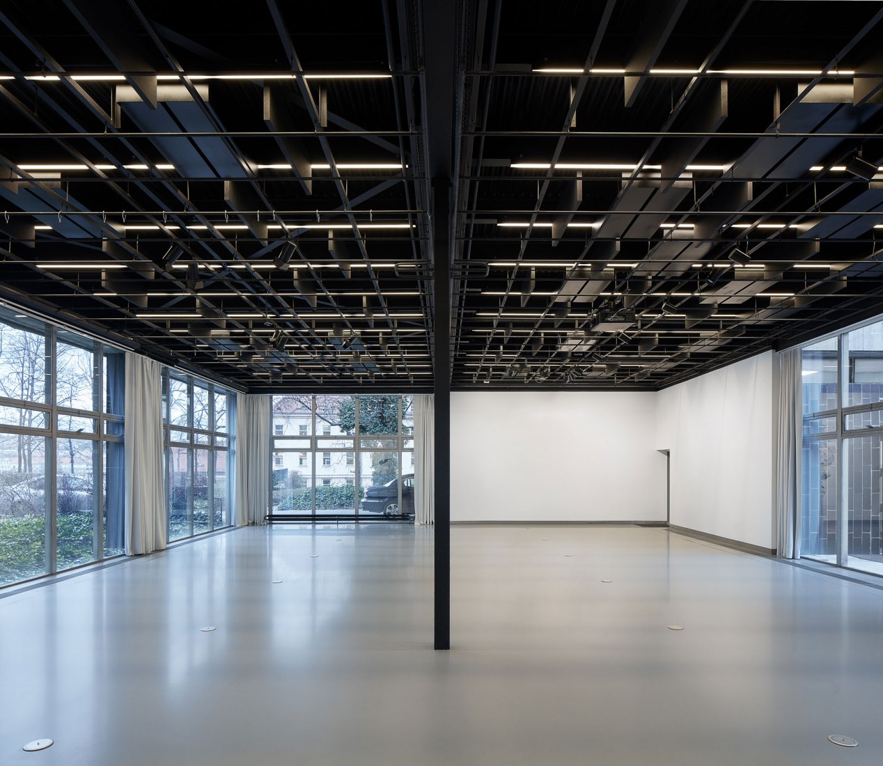 CAMP – Centro de Arquitectura y Planeamiento Metropolitano por NOT BAD. Fotografía por BoysPlayNice
