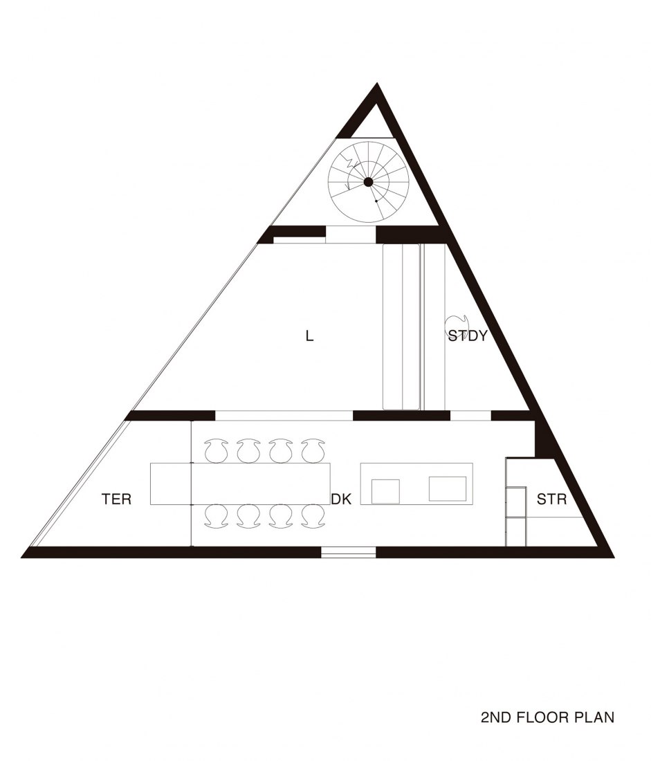 First floor plan. NOWHERE BUT SAJIMA, House by Yasutaka Yoshimura Architects.