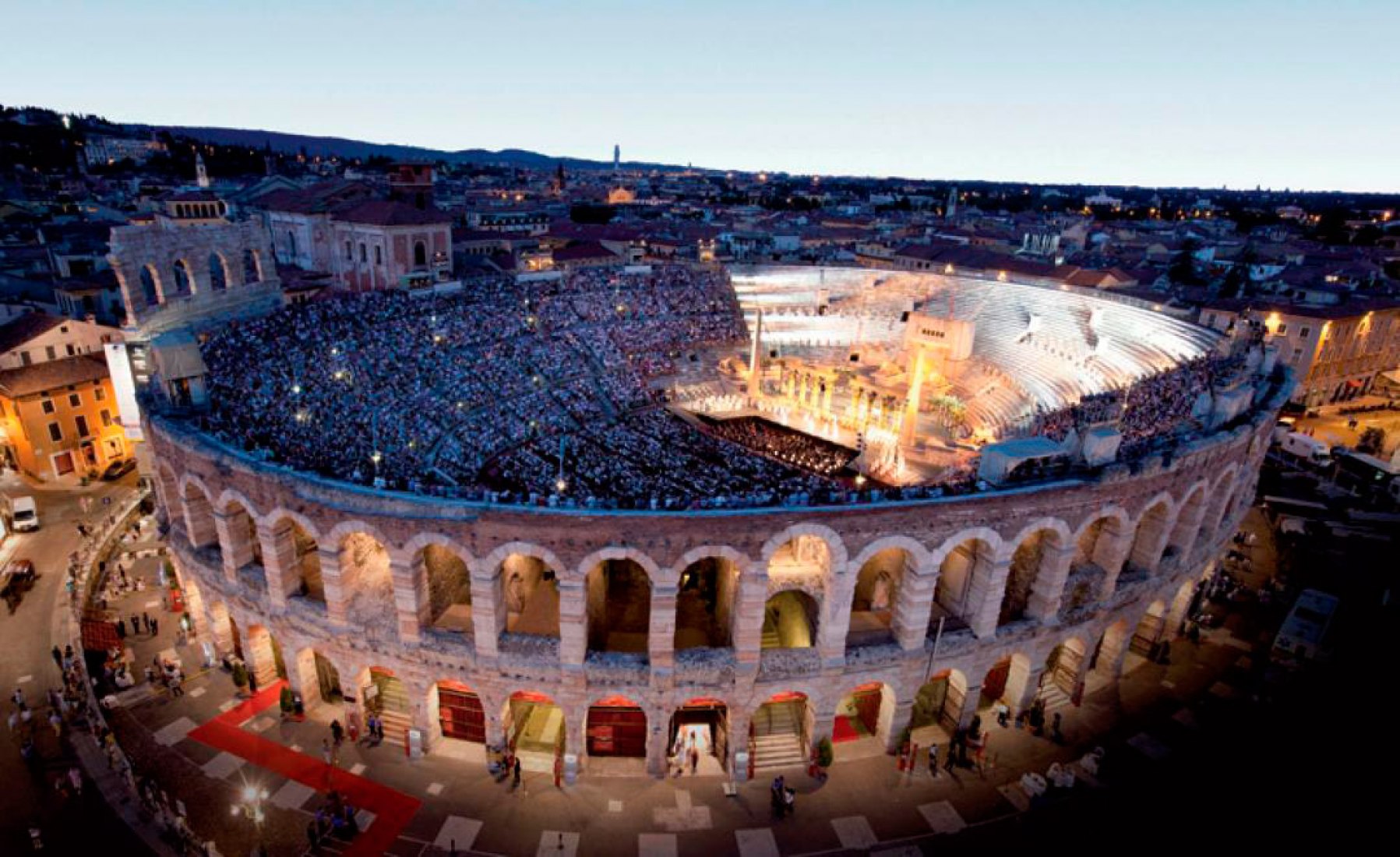 Over view of Verona’s historic arena.