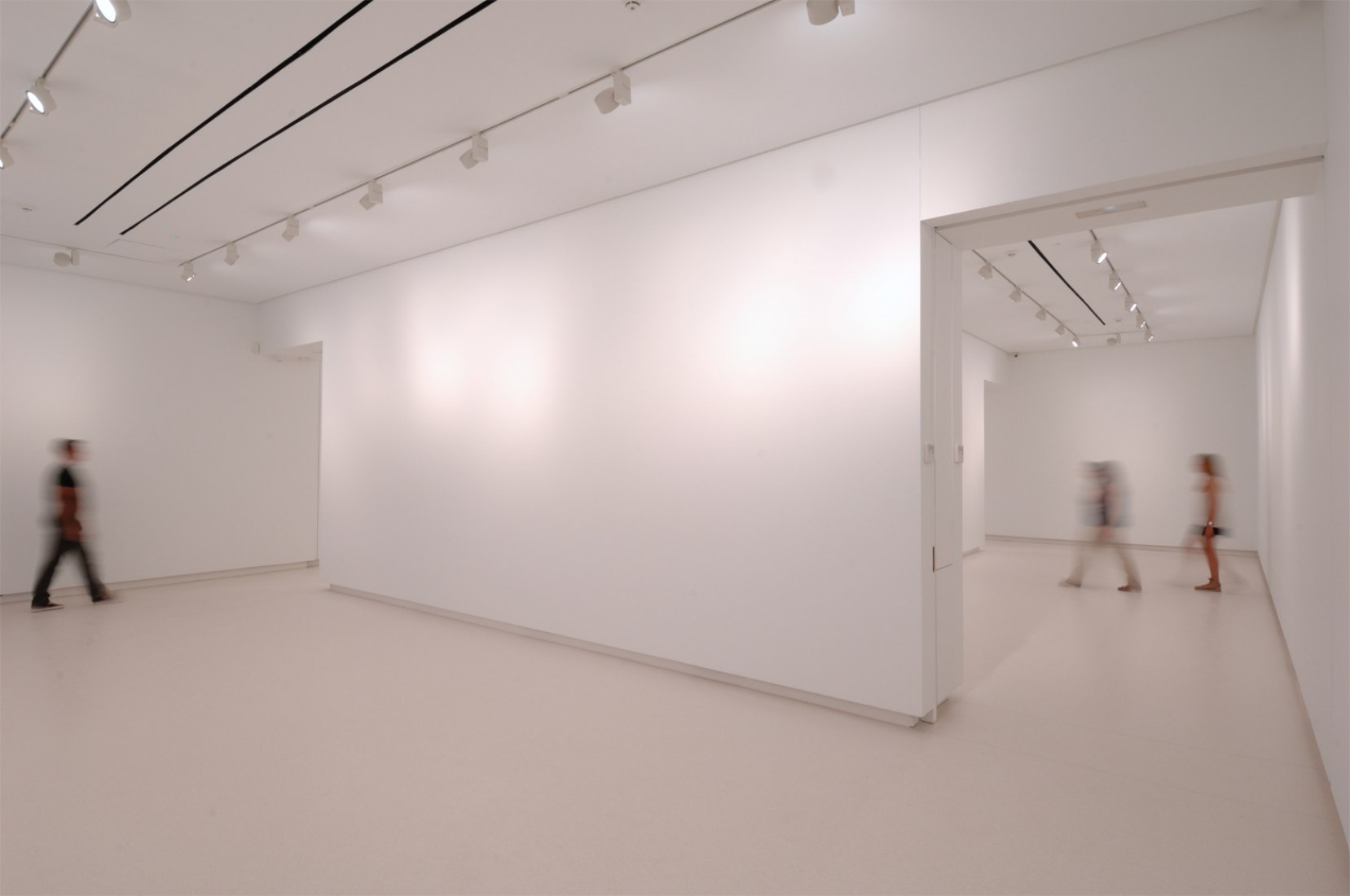 New space for the Elvira González Gallery by Marcos Corrales Lantero. Interior image. Photograph © Cuauhtli Gutiérrez.