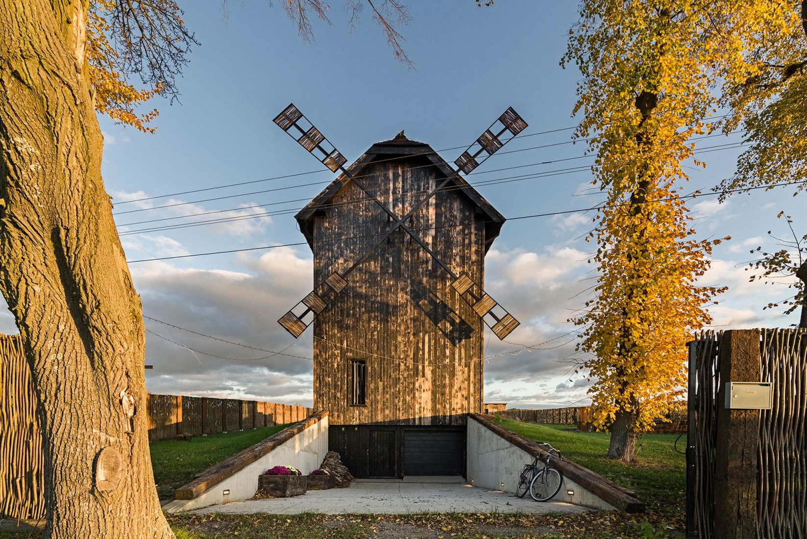 Windmill house by o4 architekci. Photograph by Rafał Chojnacki Fotografia Architektury.