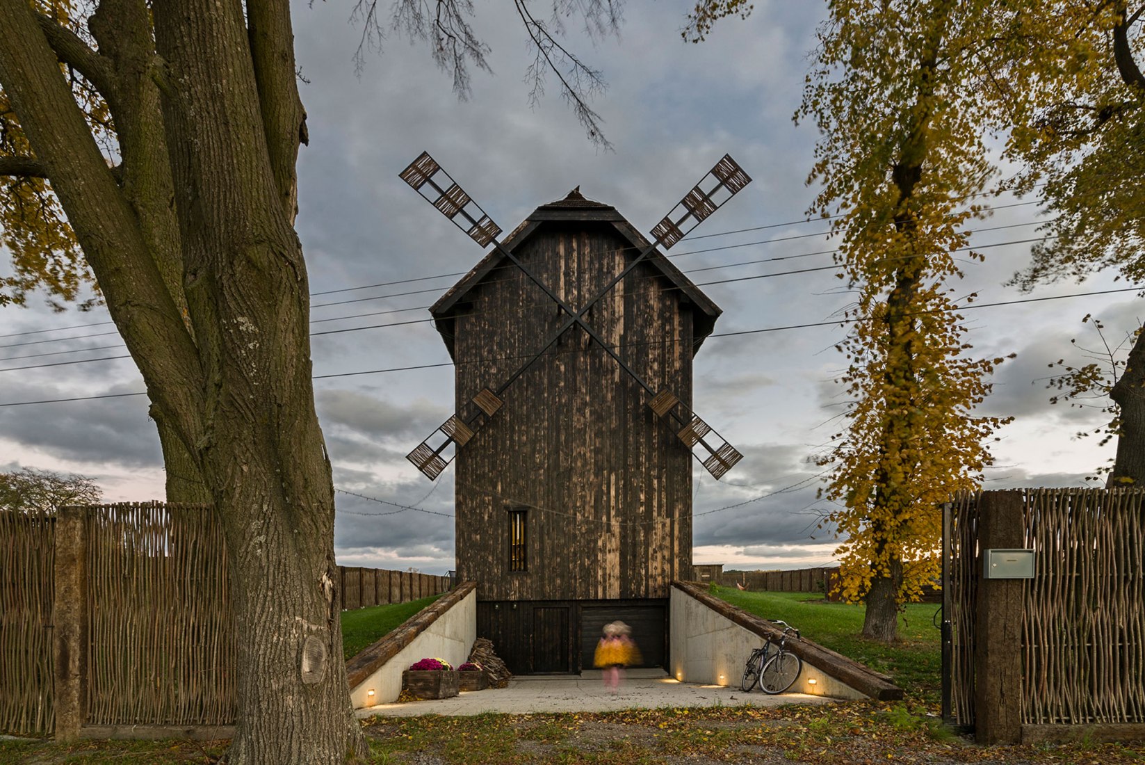 Windmill house by o4 architekci. Photograph by Rafał Chojnacki Fotografia Architektury.