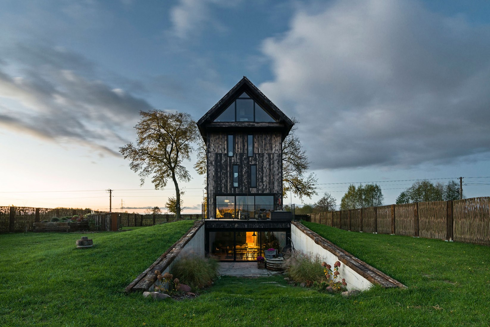 Windmill house by o4 architekci. Photograph by Rafał Chojnacki Fotografia Architektury.