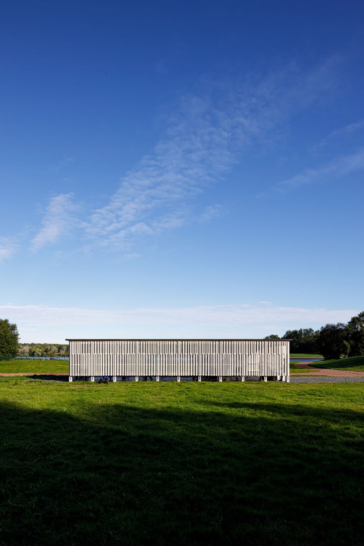 Rainbow Pavilion by O'DonnellBrown. Photograph by Ross Campbell.