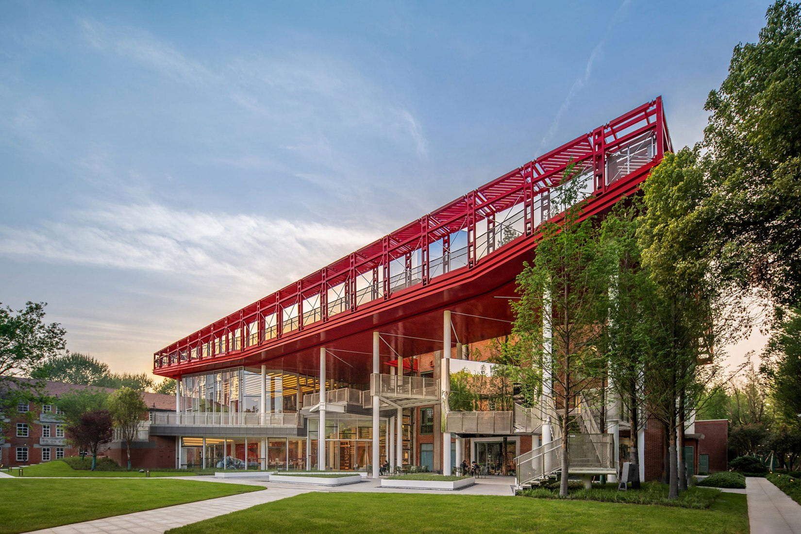 Centro de diseño creativo de Wuhan por Office for Urban Renewal. Fotografía por Liu Anqi 