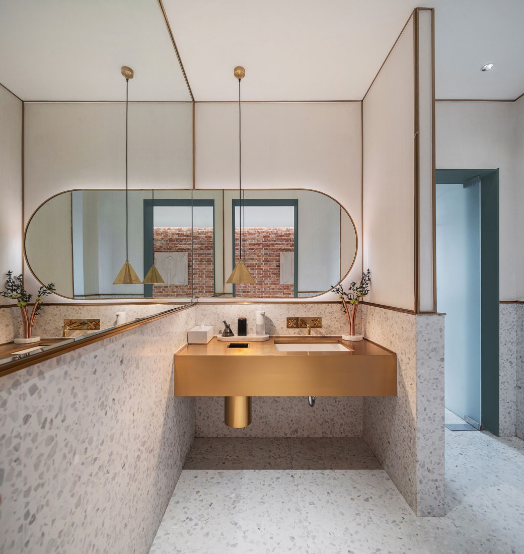 Centro de diseño creativo de Wuhan por Office for Urban Renewal. Fotografía por Liu Anqi 