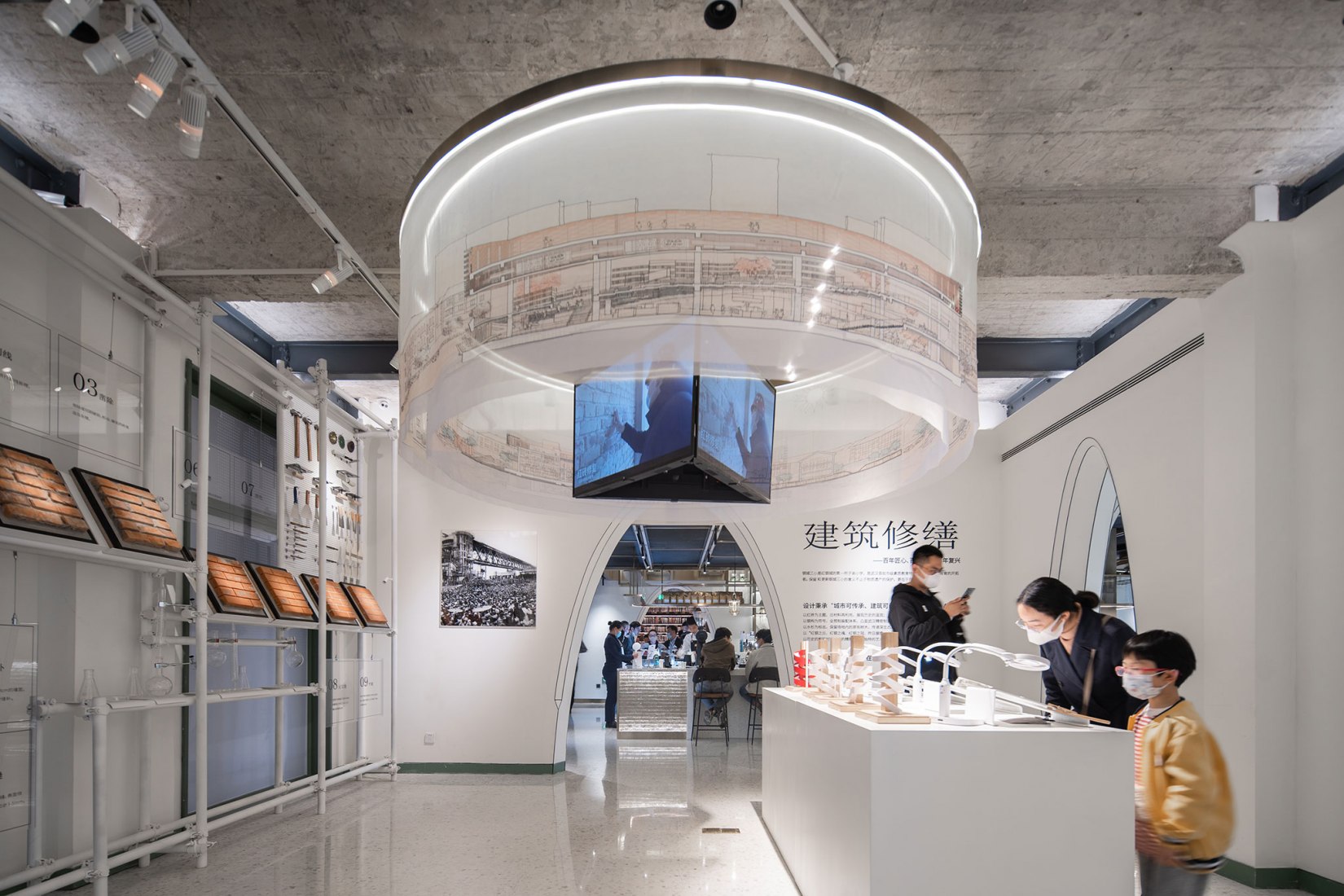 Centro de diseño creativo de Wuhan por Office for Urban Renewal. Fotografía por Liu Anqi 
