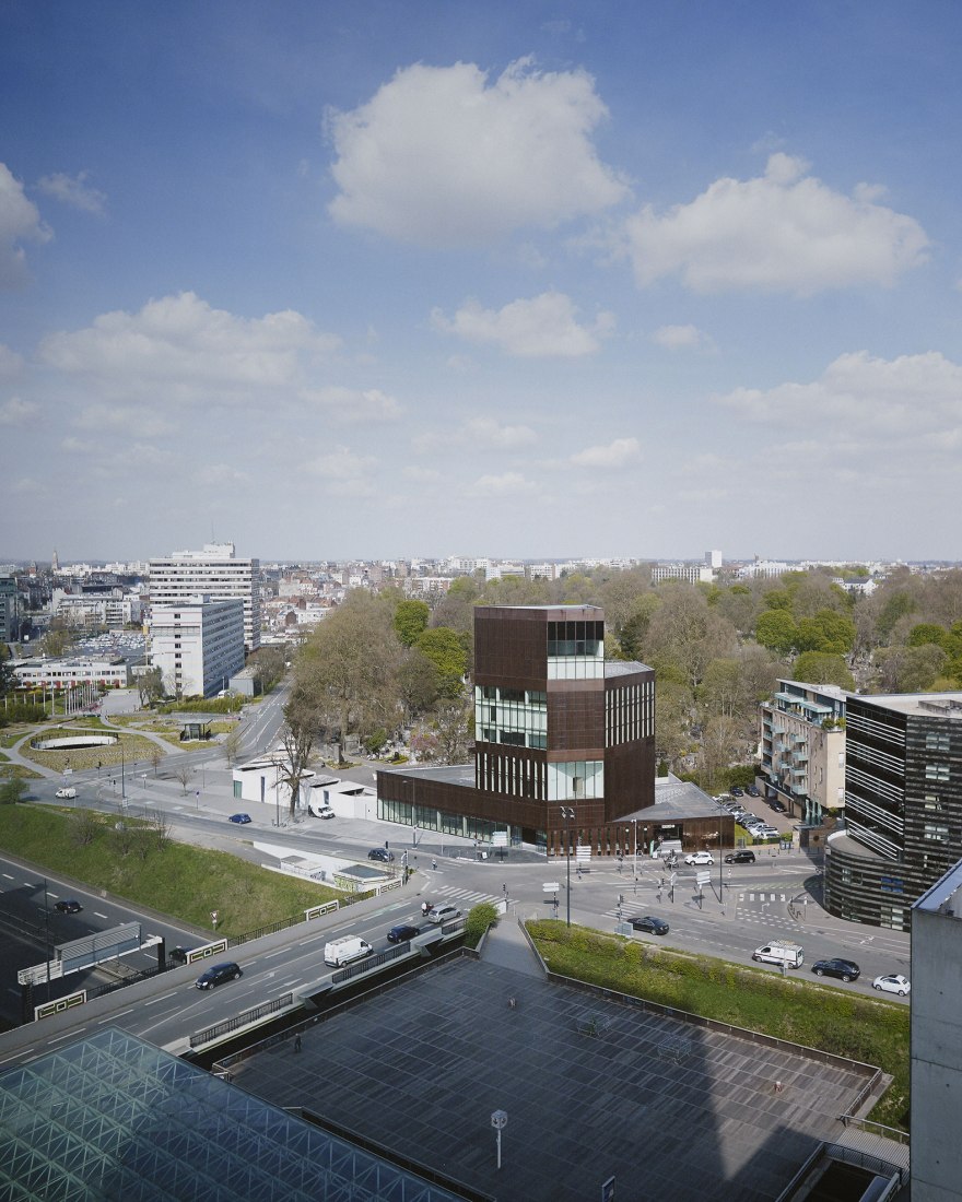 Euravenir Tower in Lille by LAN Architects. Photograph © Julien Lanoo