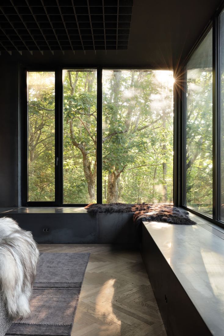 Casa White Rock por Omar Gandhi Architects. Fotografía por Ema Peter Photography.