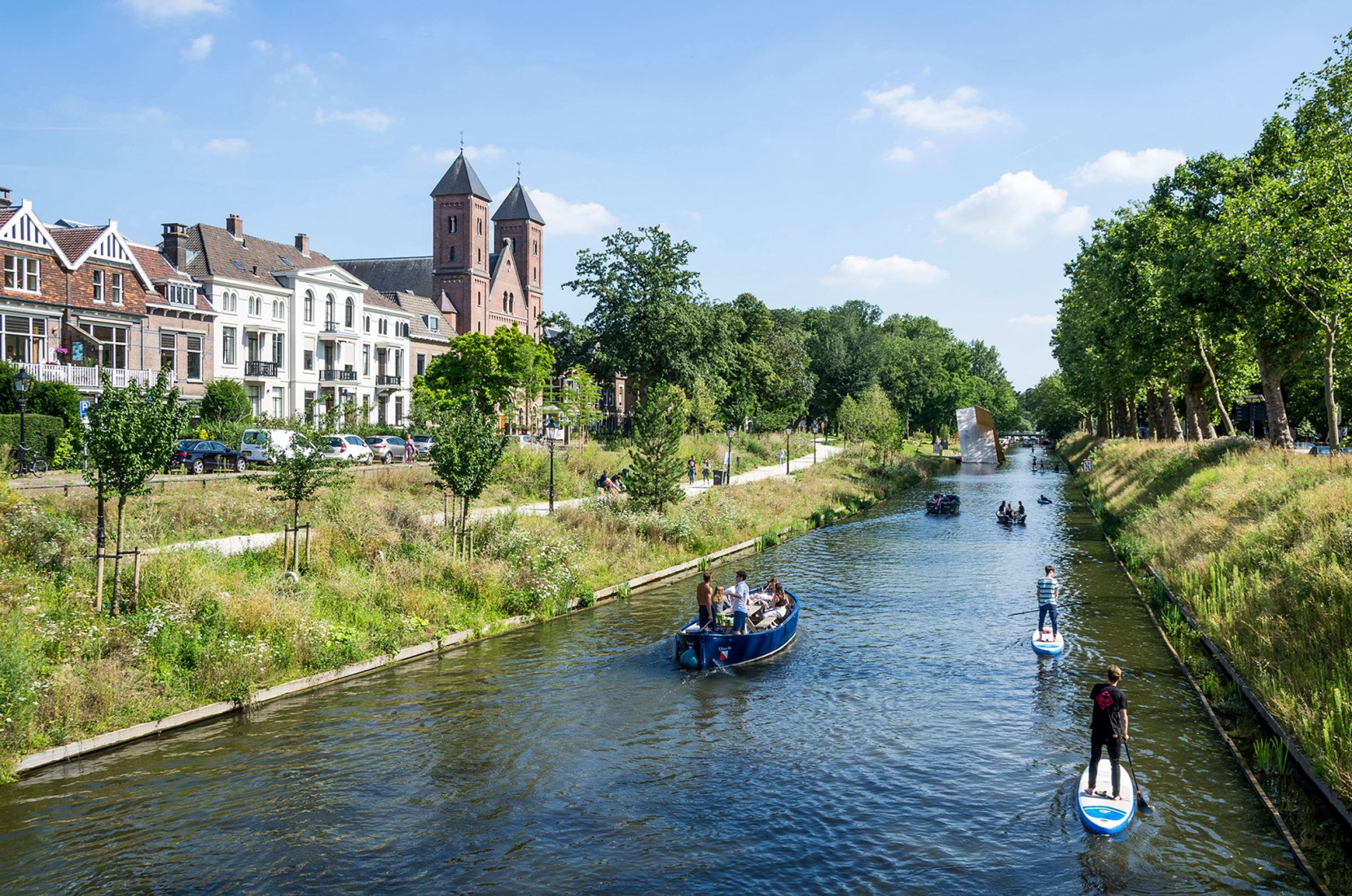 Catharijnesingel by OKRA landscape architects. Photograph courtesy of OKRA