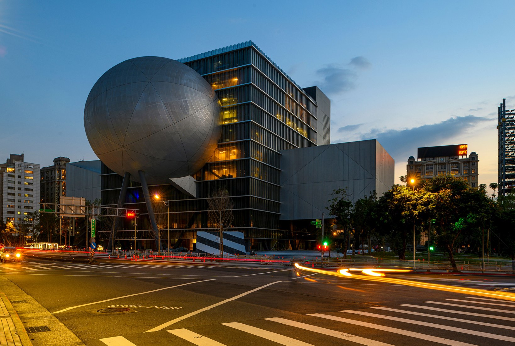 Centro de Artes Escénicas de Taipei por OMA. Fotografía de Shephotoerd Co. 