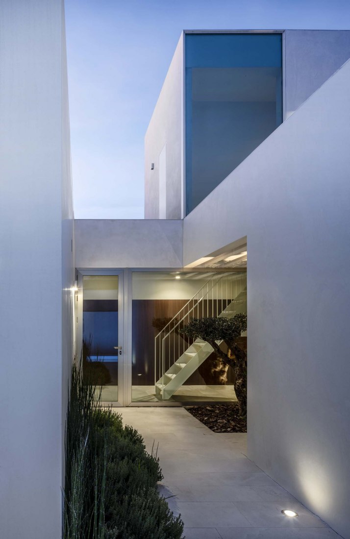 Casa PSM por OOOA Arquitectos. Fotografía por Jesús Granada