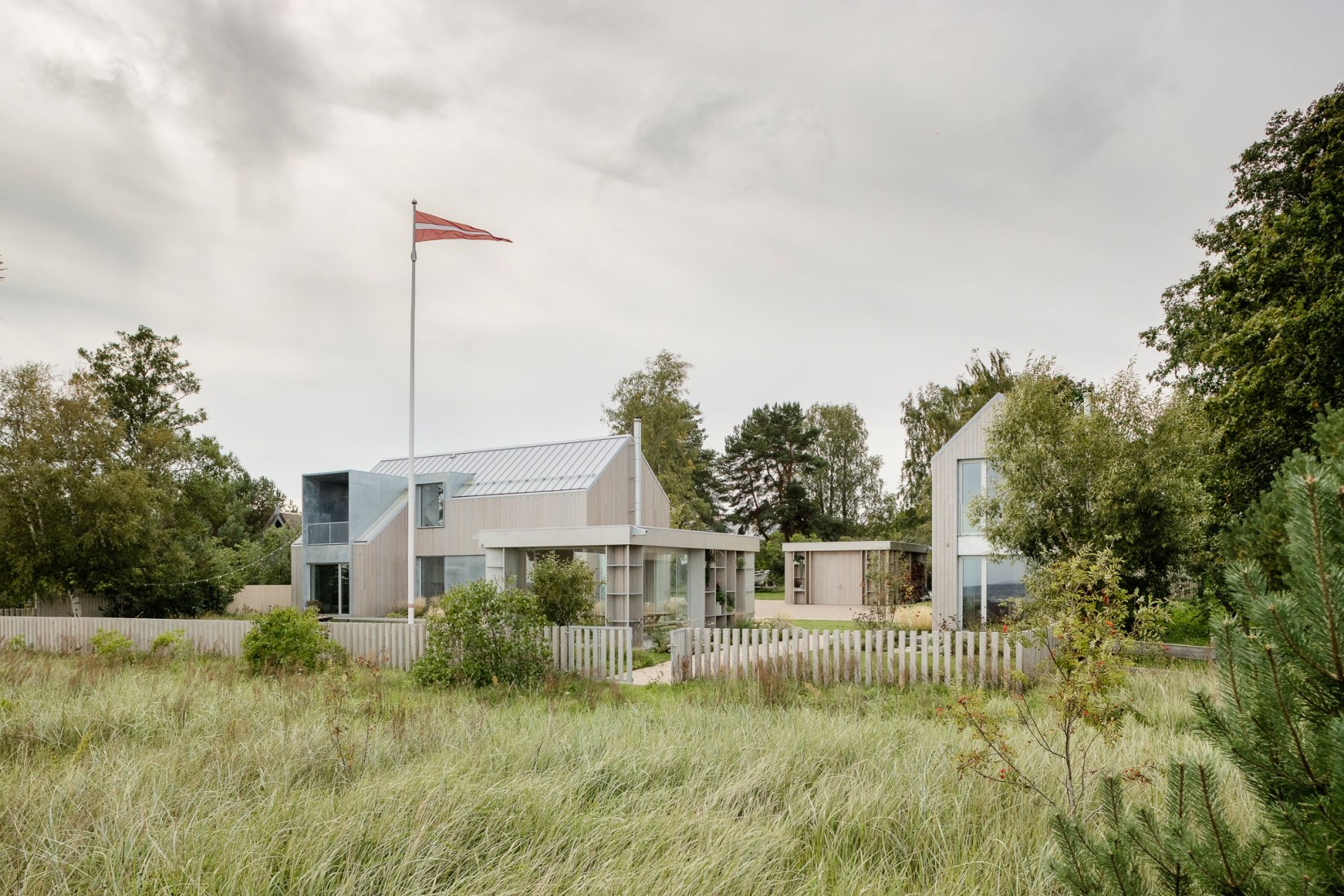 Casa de vacaciones Ziemeļi por Open AD. Fotografía por Alvis Rozenbergs